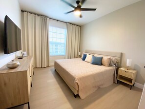 3 dormitorios, caja fuerte, tabla de planchar con plancha