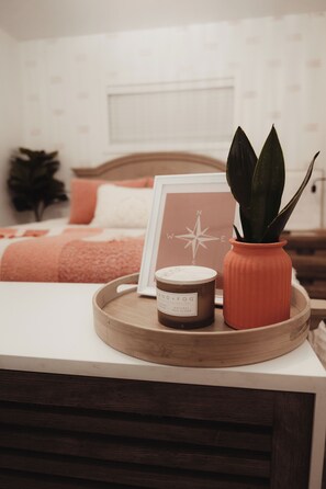 1 slaapkamer, een strijkplank/strijkijzer, wifi, beddengoed