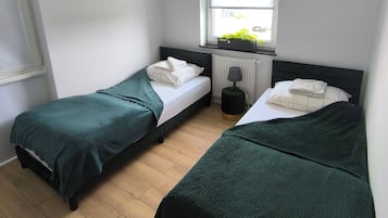 2 bedrooms, iron/ironing board, WiFi, bed sheets