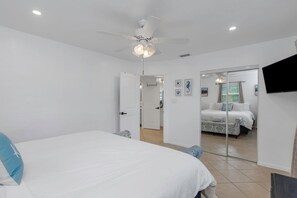 2 bedrooms, desk, iron/ironing board, travel crib