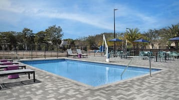 Outdoor pool, open 6:00 AM to 10:00 PM, pool umbrellas, sun loungers