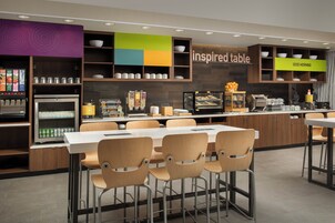 Desayuno de autoservicio incluido todos los días 