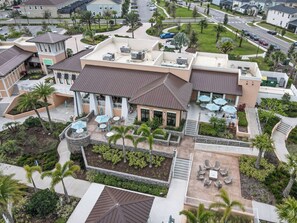 Exterior - Fairytale Mansion 6BR Arcade & Pool (Kissimmee)