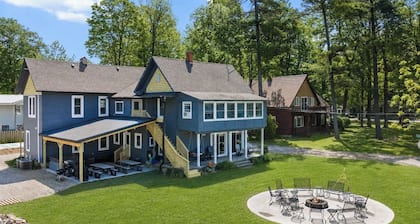 Rare 9BR Luxury Retreat | Hot Tub | Game Room