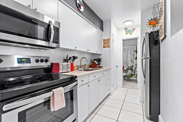 Microwave, oven, stovetop