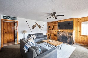 Superior Kulübe, Birden Çok Yatak, Mutfak | Oturma alanı | Televizyon 