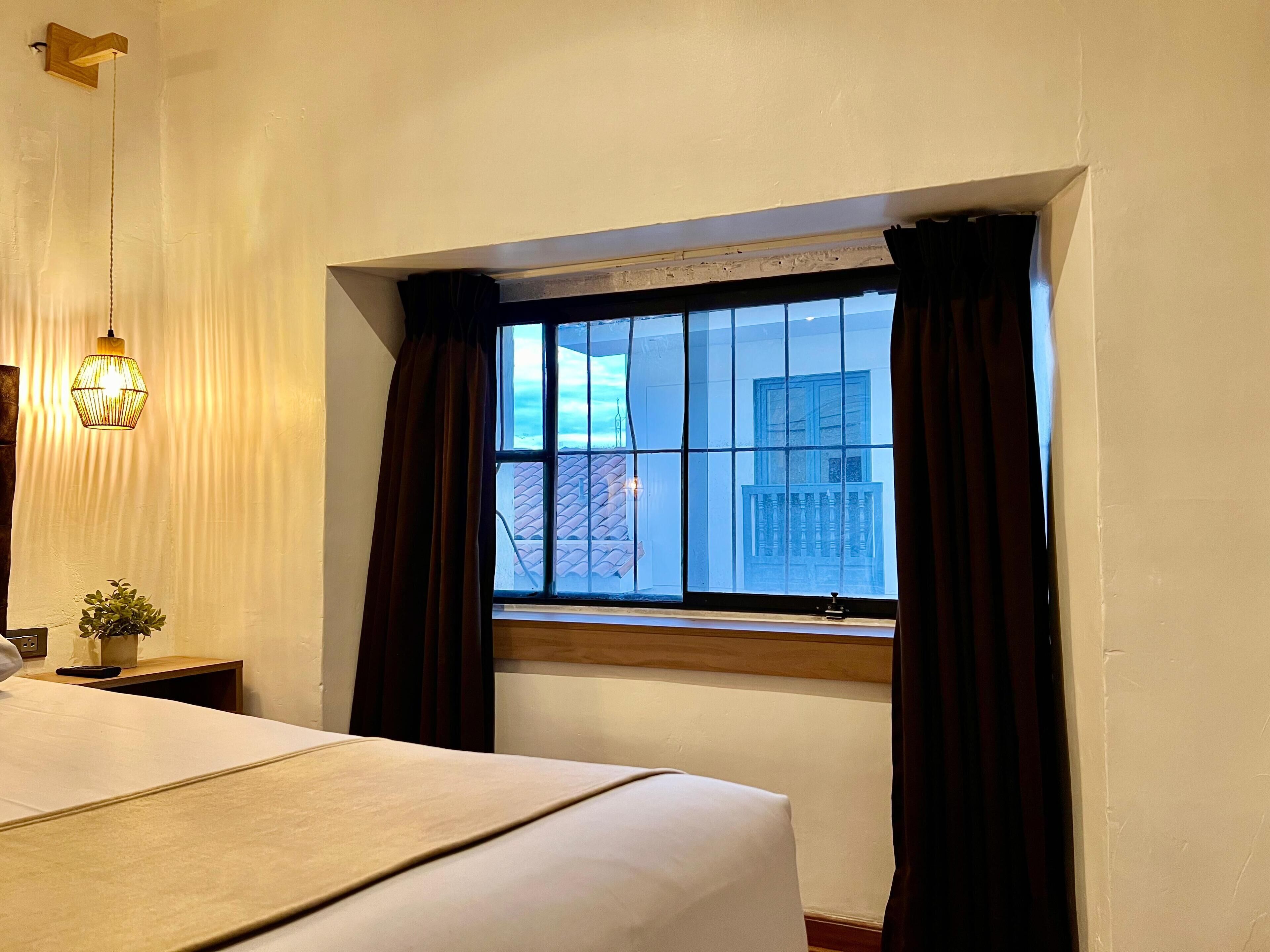 2 quartos, ferros/tábuas de passar roupa, Wi-Fi, roupa de cama