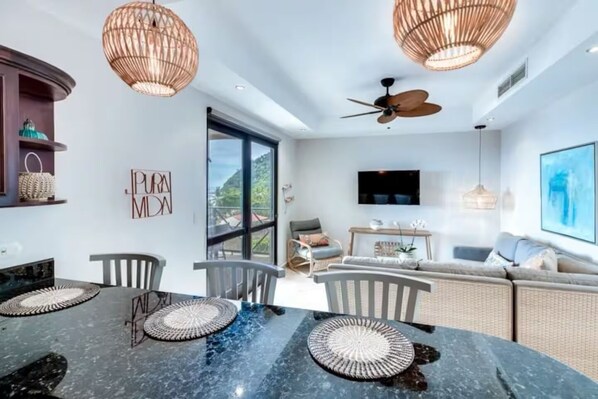 Appartement, vue plage | Coin séjour