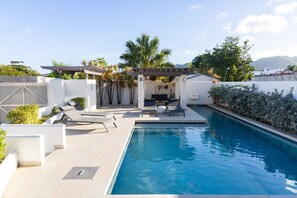 Pool - Luxury Beachfront Condo (201) (Simpson Bay)