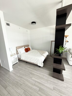 1 bedroom, iron/ironing board, WiFi, bed sheets