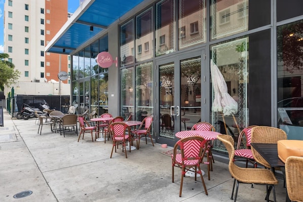 Outdoor dining