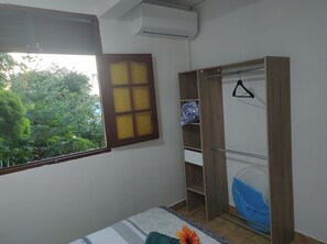 3 chambres, fer et planche à repasser, accès Internet, draps fournis
