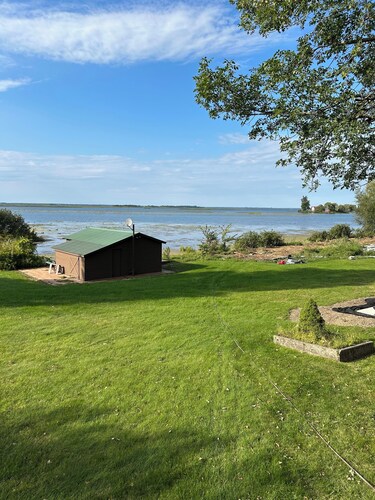 Chalet Beauly, panoramic views of St.Lawrence River from a Heritage Property