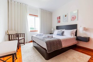 1 chambre, fer et planche à repasser, Wi-Fi gratuit, draps fournis