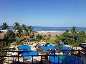 Exterior - 3 Bedroom Condo in Croc's Casino Resort (Jacó)