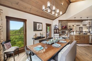 Dining - Birchwood Lodge in Ellijay (Ellijay)