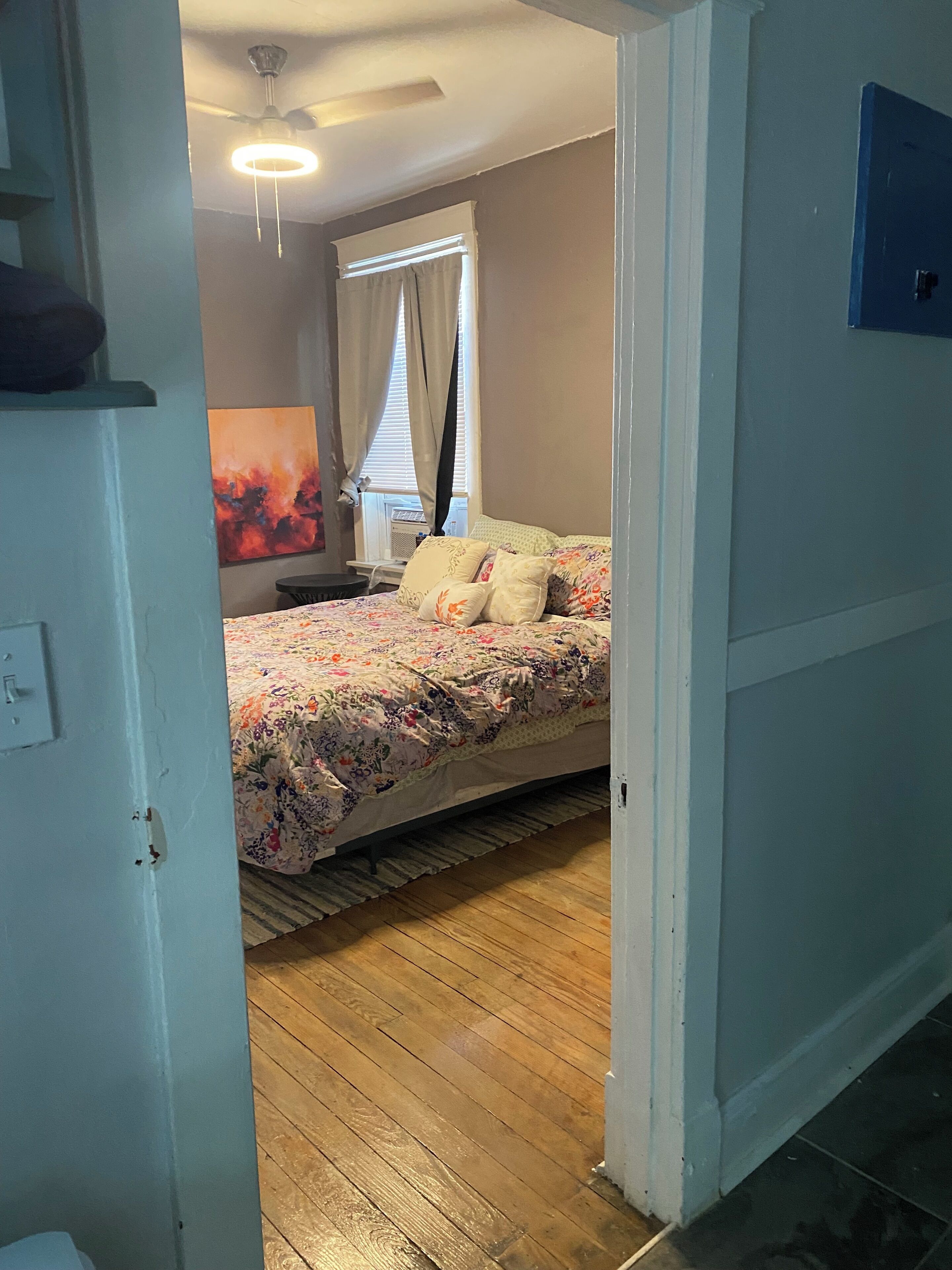 1 多间卧室、WiFi、床单