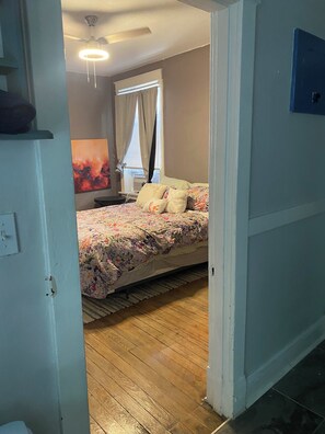 1 غرفة نوم وواي فاي وملاءات أسرّة