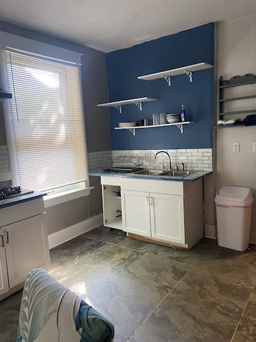 Charming 1 Bed 1 Bath Home in University City