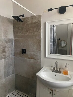 Towels, toilet paper