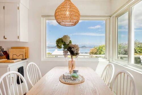 Morden Rustic 6B3B w/ Water & Mountain View + BBQ