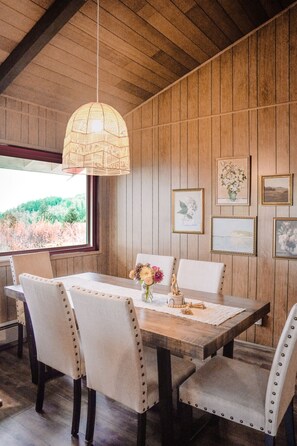 Dining - Stunning Ocean & Mountain Views | 2BR/2BA with BBQ (Oak Harbor)