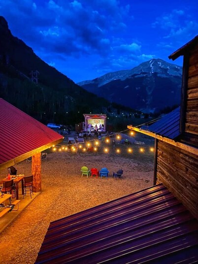 Columbine Roadhouse in Silverton