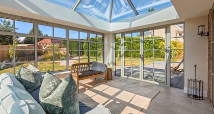 The Wild Bloom - From 225 Per Night