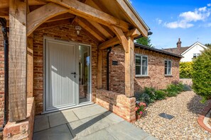 House | 3 bedrooms - The Wild Bloom - From 225 Per Night (Great Missenden)
