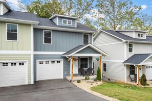 House (3 Bedrooms) | Front of property