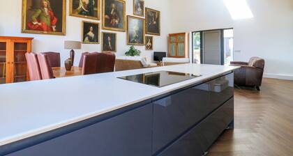 Number 3 The Barn House