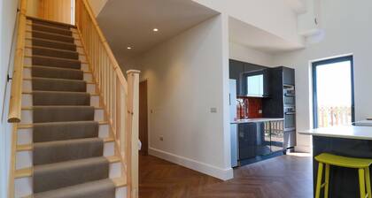 Number 3 The Barn House