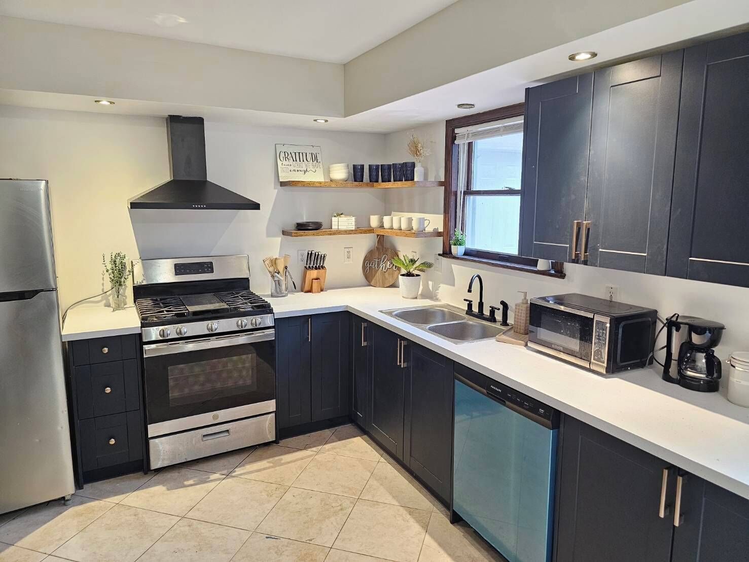 Microwave, oven, stovetop, dishwasher