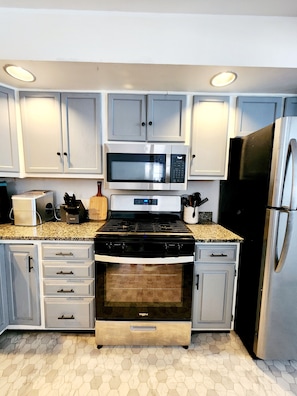 Microwave, oven, stovetop, dishwasher