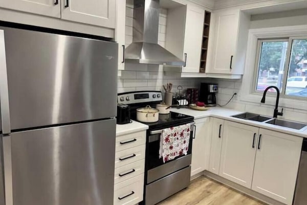 Microonde, forno, piano cottura, lavastoviglie