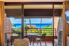 Classic Condo, 1 Bedroom, Lanai, Ocean View | Veranda