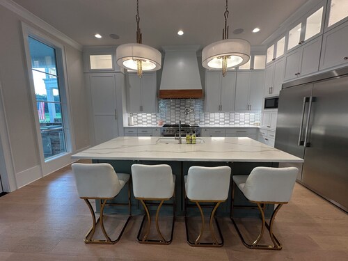 The Kentwood- A Luxury Home in Baton Rouge- minutes from LSU and downtown!