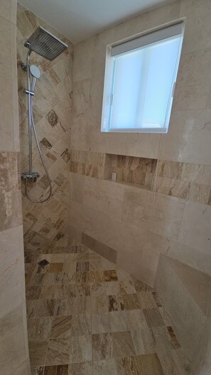 Shower, hair dryer, towels, soap - Lovely Luxury Villa with AC in Puerto Plata - 4 bedrooms available (Puerto Plata)