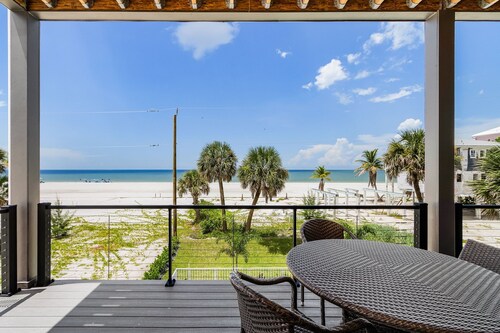 5350 Chasing Sunshine: 5BD/4.5BA Pool Home, Steps to Sand!