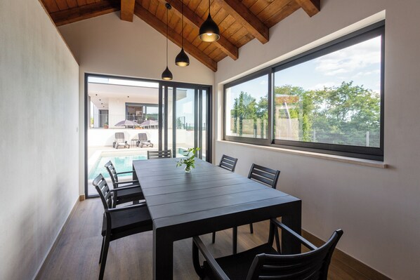 Dining - Villa Mariza (Istria - Sutivanac) (Sutivanac)
