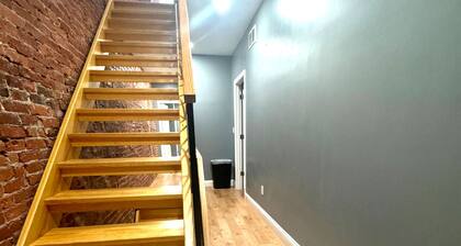 Spacious 4-bedroom 4 bathhome in the heart of Philadelphia with Roof Top Deck!