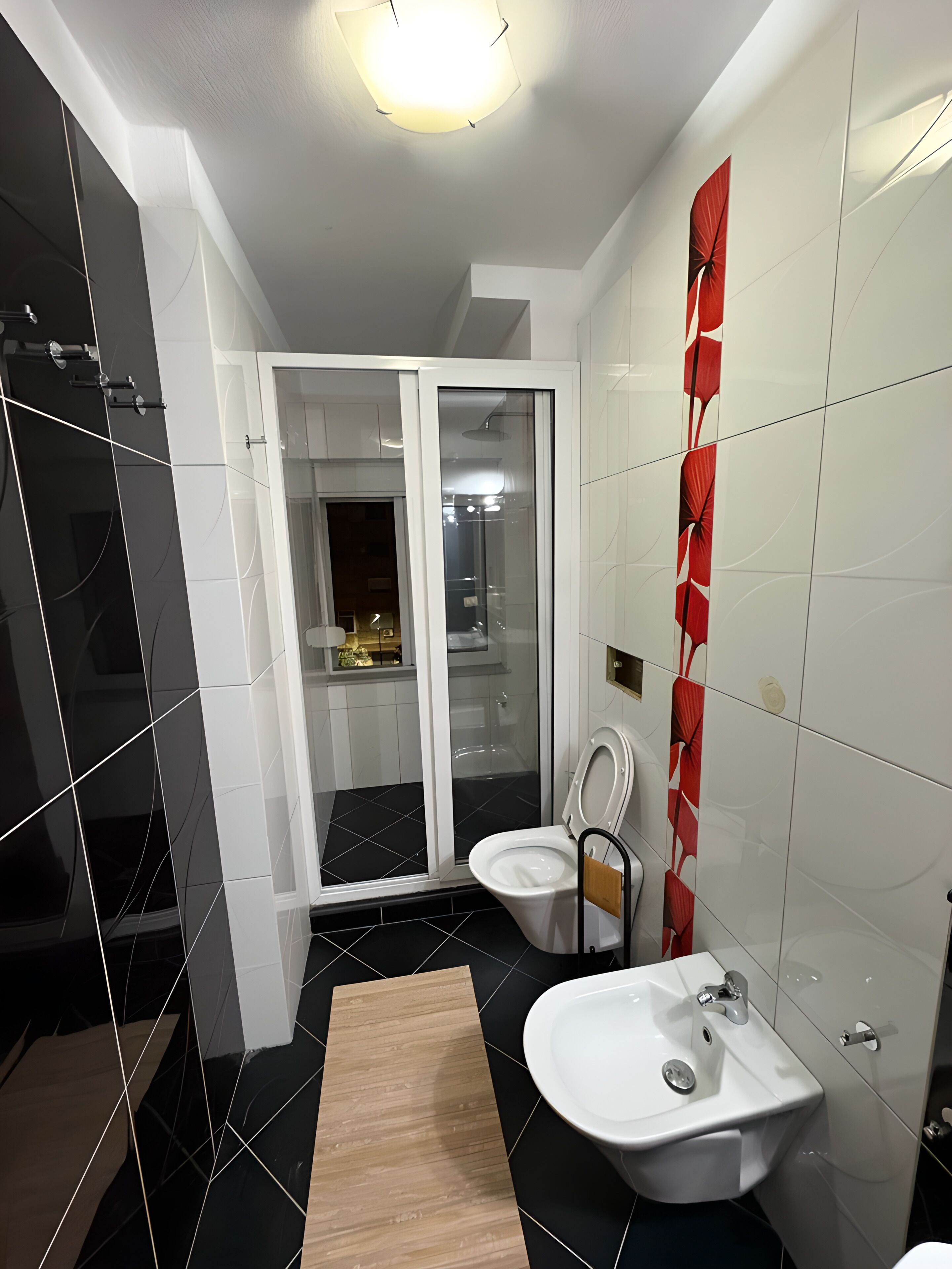 Doccia, asciugacapelli, bidet, asciugamani