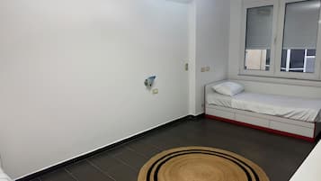 2 chambres, fer et planche Ă  repasser, Wi-Fi, draps fournis