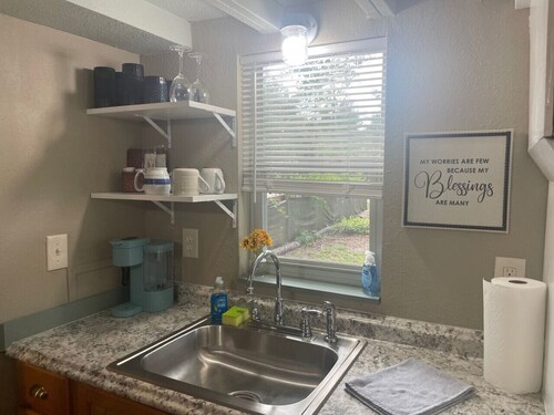 Little Minnow (Waterfront Tiny Home)