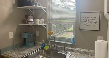 Little Minnow (Waterfront Tiny Home)