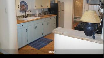 微波炉、烤箱、炉灶