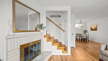 Smart TV, fireplace, computer monitors