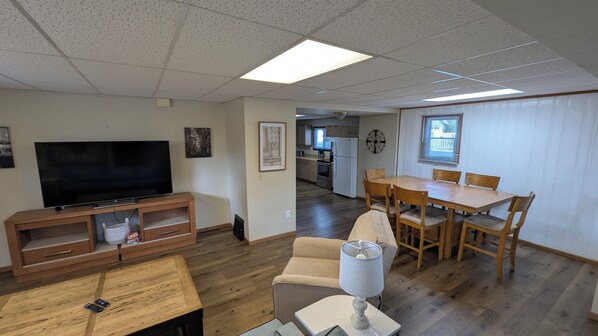 Living area - Massive 2-bedroom lower unit with fast WI-FI & in unit washer/dryer (Baraboo)
