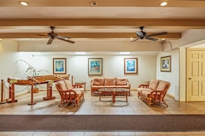 Sala de estar en el lobby