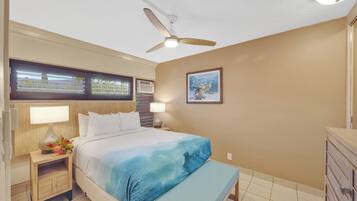Condo clássico, 1 quarto, varanda coberta, vista para o oceano | Ferros/tábuas de passar roupa, Wi-Fi de cortesia, roupa de cama